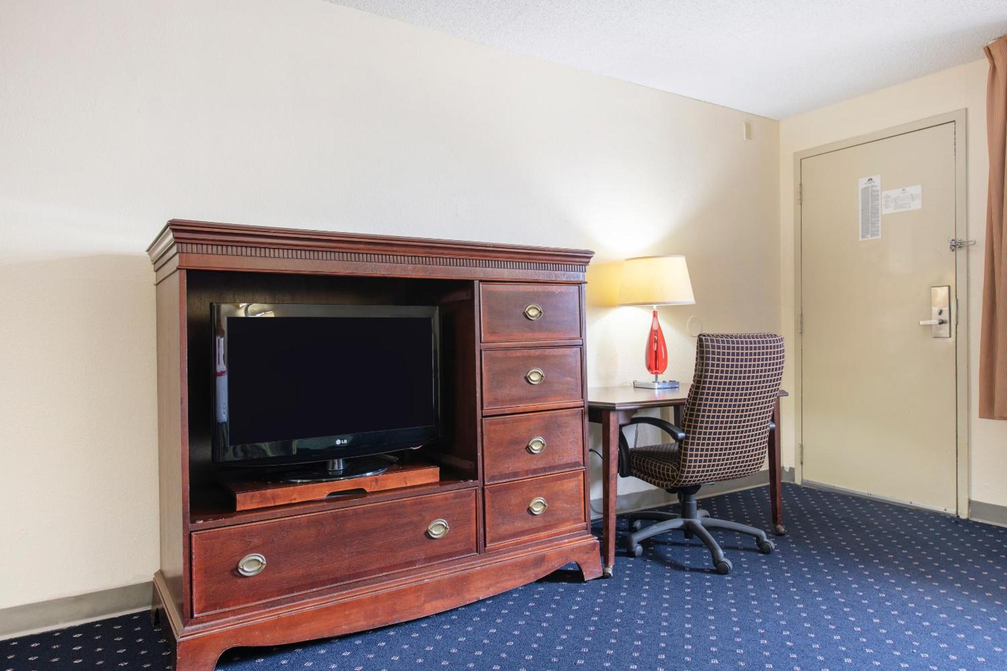 Oyo Hotel Tulsa International Airport Екстериор снимка